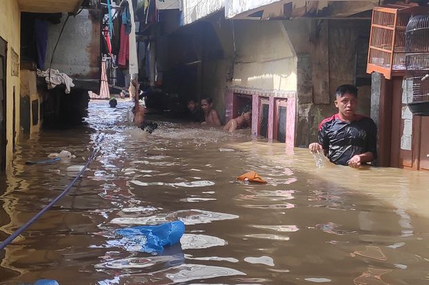 Banjir Jakarta Belum Surut